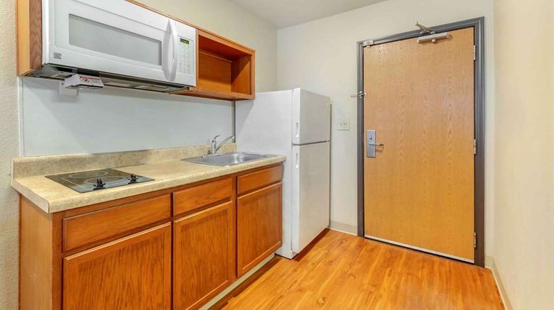 <b>Extended Stay America Select FLL Room</b>. Images powered by <a href="https://iceportal.shijigroup.com/" title="IcePortal" target="_blank">IcePortal</a>.