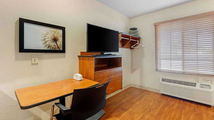 Extended Stay America Select FLL Room