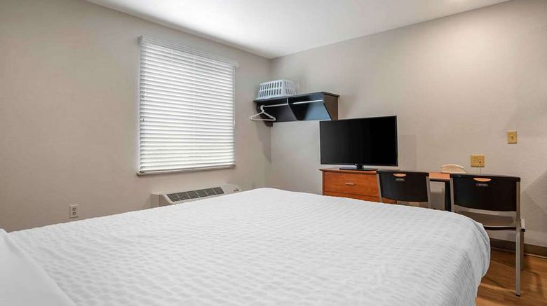 <b>Extended Stay America Select Gulfport Room</b>. Images powered by <a href="https://iceportal.shijigroup.com/" title="IcePortal" target="_blank">IcePortal</a>.