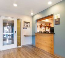 Extended Stay America Select Stadium Lobby