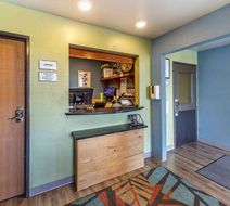 Extended Stay America Select OKC NW Lobby