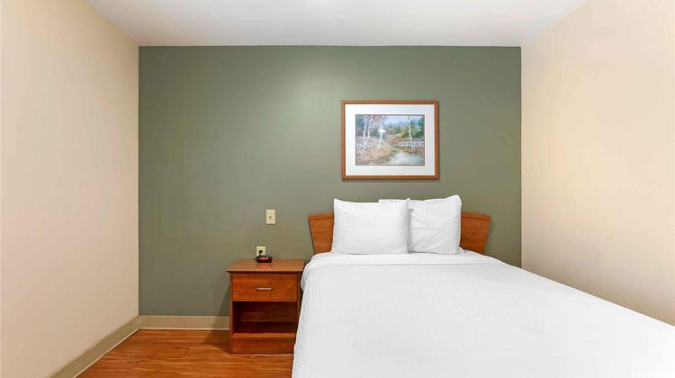 Extended Stay America Select OKC NW Room