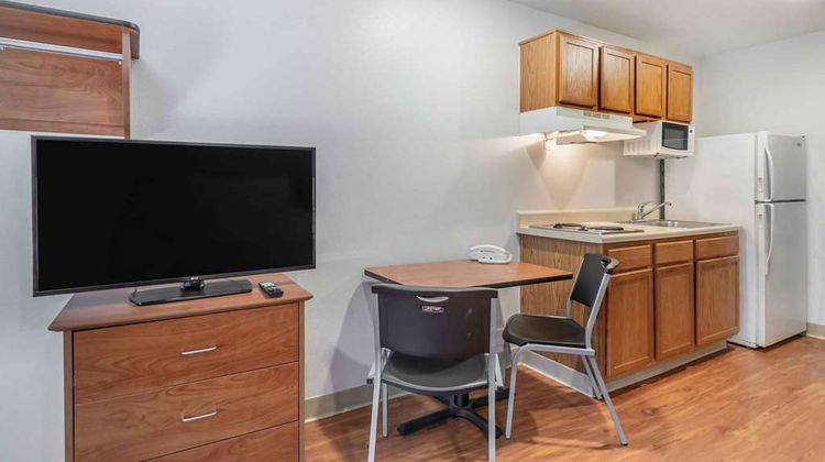 Extended Stay America Select Laredo Room