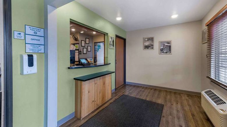 <b>Extended Stay America Select Lubbock W Lobby</b>. Images powered by <a href="https://iceportal.shijigroup.com/" title="IcePortal" target="_blank">IcePortal</a>.
