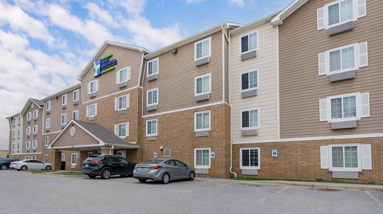 Extended Stay America Select SDF Airport Exterior