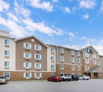 Extended Stay America Select SDF Airport Exterior