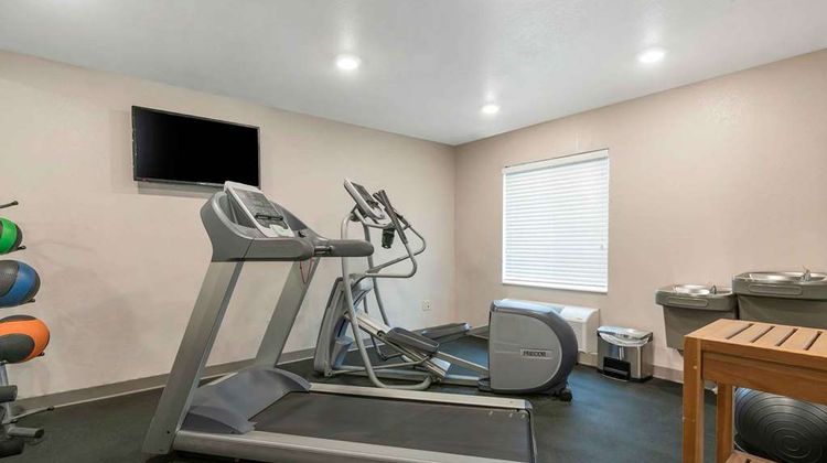 Extended Stay America Select SDF Airport Health