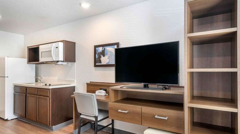 <b>Extended Stay America Select Clearwater Room</b>. Images powered by <a href="https://iceportal.shijigroup.com/" title="IcePortal" target="_blank">IcePortal</a>.
