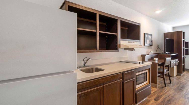 Extended Stay America Select Clearwater Room