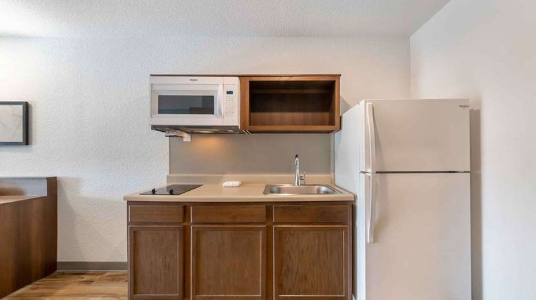<b>Extended Stay America Select Room</b>. Images powered by <a href="https://iceportal.shijigroup.com/" title="IcePortal" target="_blank">IcePortal</a>.