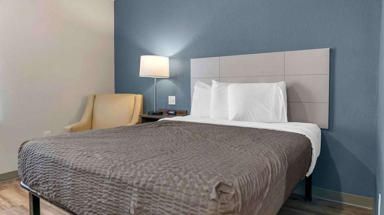 <b>Extended Stay America Select Rochester Room</b>. Images powered by <a href="https://iceportal.shijigroup.com/" title="IcePortal" target="_blank">IcePortal</a>.