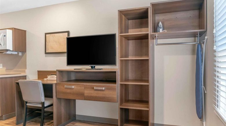 <b>Extended Stay America Select Rochester Room</b>. Images powered by <a href="https://iceportal.shijigroup.com/" title="IcePortal" target="_blank">IcePortal</a>.