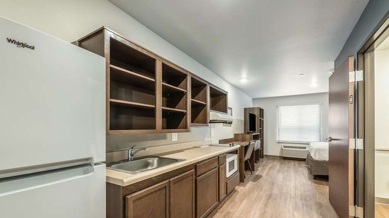 <b>Extended Stay America Select MSP Airport Room</b>. Images powered by <a href="https://iceportal.shijigroup.com/" title="IcePortal" target="_blank">IcePortal</a>.