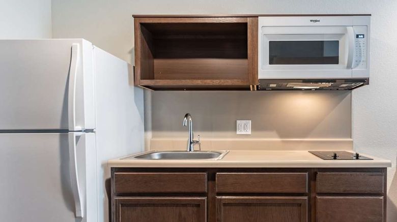 <b>Extended Stay America Select MSP Airport Room</b>. Images powered by <a href="https://iceportal.shijigroup.com/" title="IcePortal" target="_blank">IcePortal</a>.