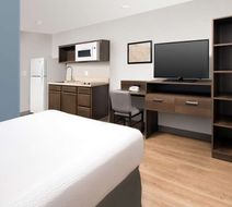 Extended Stay America Select Fridley Room
