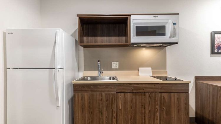 Extended Stay America Select Fridley Room