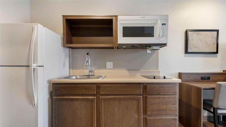 Extended Stay America Select Fridley Room