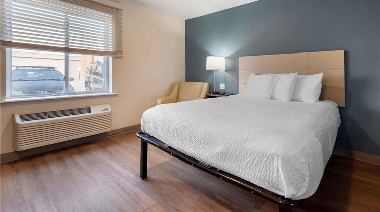 Extended Stay America Select Fridley Room