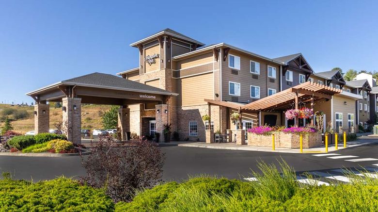 <b>Hampton Inn Pullman Exterior</b>. Images powered by <a href="https://iceportal.shijigroup.com/" title="IcePortal" target="_blank">IcePortal</a>.