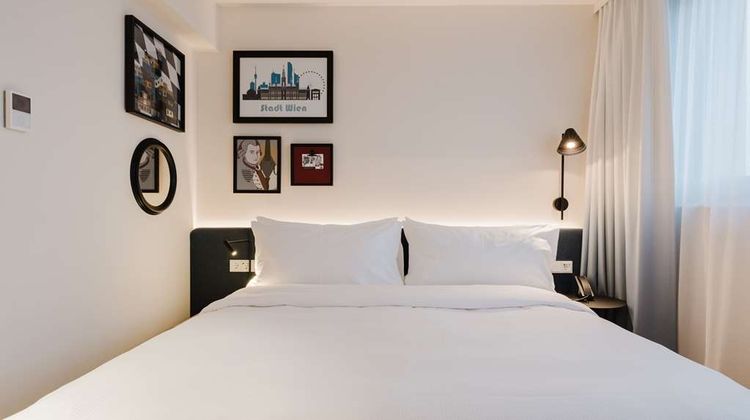 Hampton by Hilton Vienna City West Room
