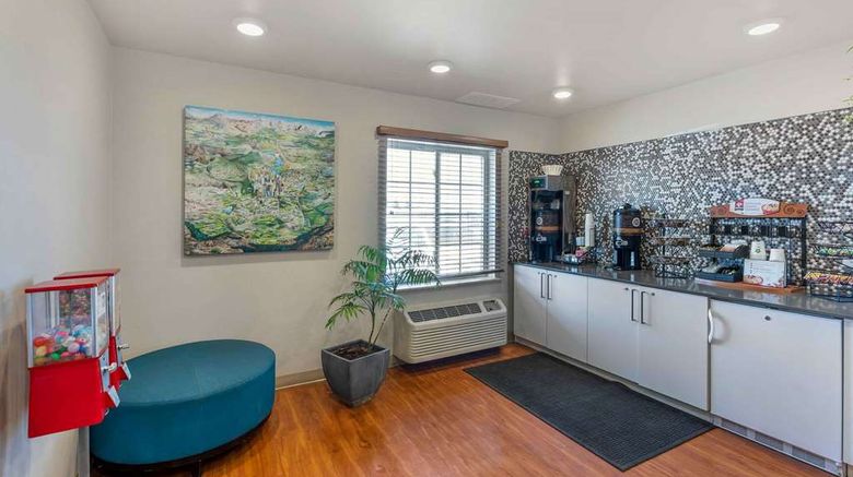 <b>Extended Stay America Select Denver Apt Restaurant</b>. Images powered by <a href="https://iceportal.shijigroup.com/" title="IcePortal" target="_blank">IcePortal</a>.