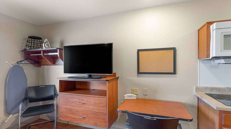 Extended Stay America Select Denver Apt Room