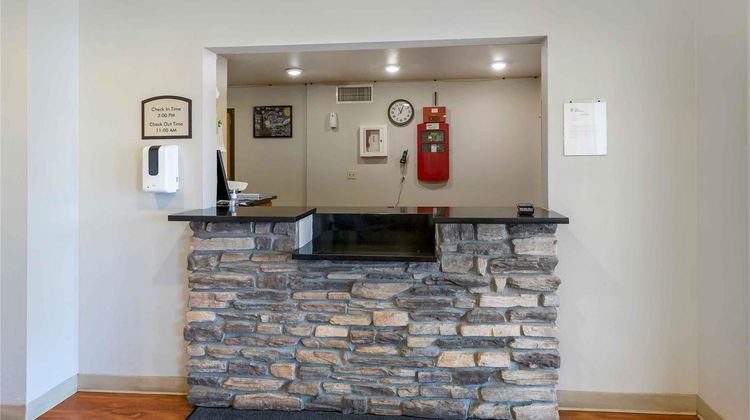 Extended Stay America Select Denver Apt Lobby