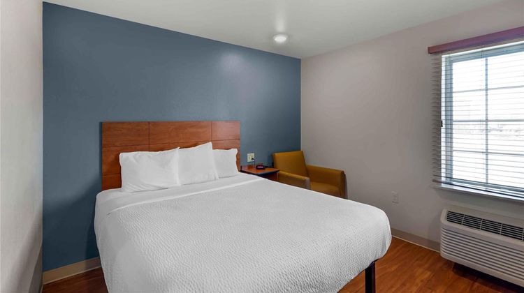 Extended Stay America Select Denver Apt Room