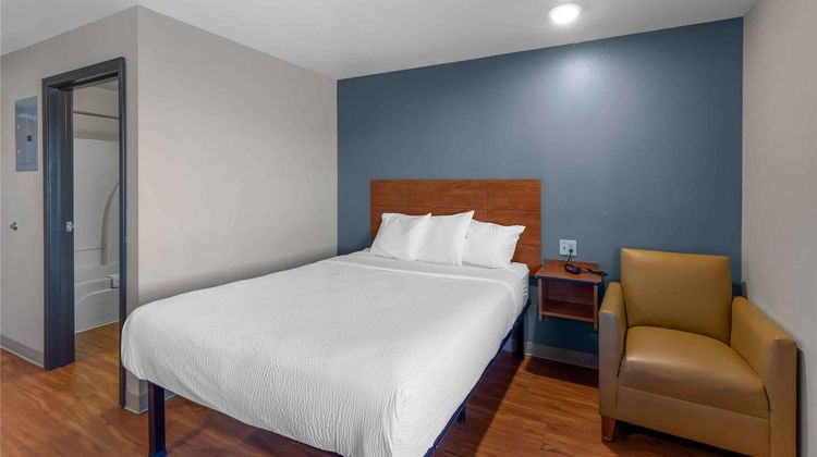 Extended Stay America Select Denver Apt Room