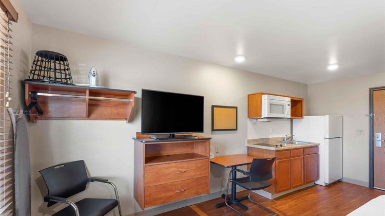 Extended Stay America Select Denver Apt Room