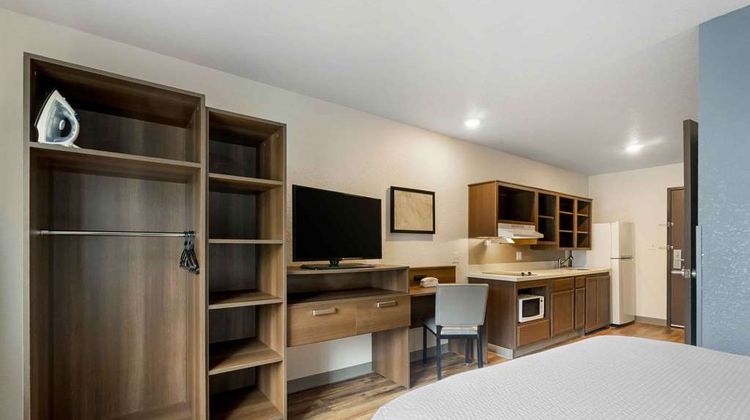 Extended Stay America Tampa Northeast Room