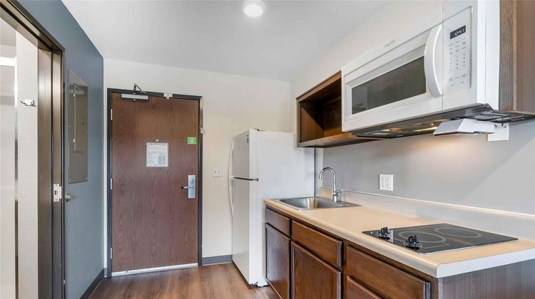 Extended Stay America Portland East Room