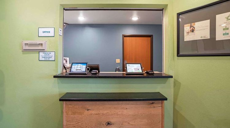 Extended Stay America Riverside Corona Lobby