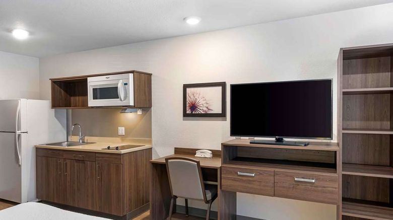 <b>Extended Stay America Riverside Corona Room</b>. Images powered by <a href="https://iceportal.shijigroup.com/" title="IcePortal" target="_blank">IcePortal</a>.