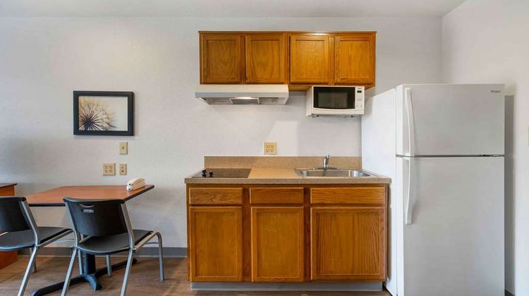 Extended Stay America Select Lakeland Room