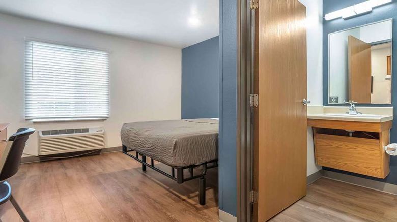 <b>Extended Stay America Slct Tallahassee E Room</b>. Images powered by <a href="https://iceportal.shijigroup.com/" title="IcePortal" target="_blank">IcePortal</a>.