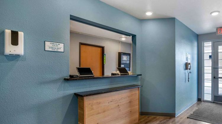 Extended Stay America Select IND Airport Lobby
