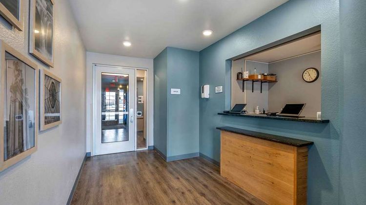 Extended Stay America Select IND Airport Lobby