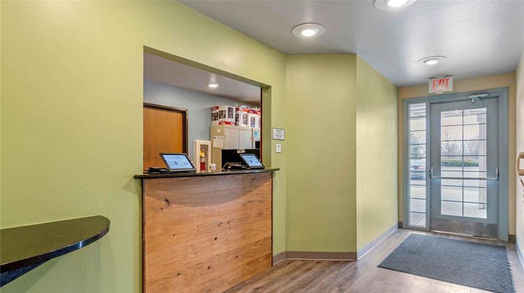 Extended Stay America Indianapolis Lobby