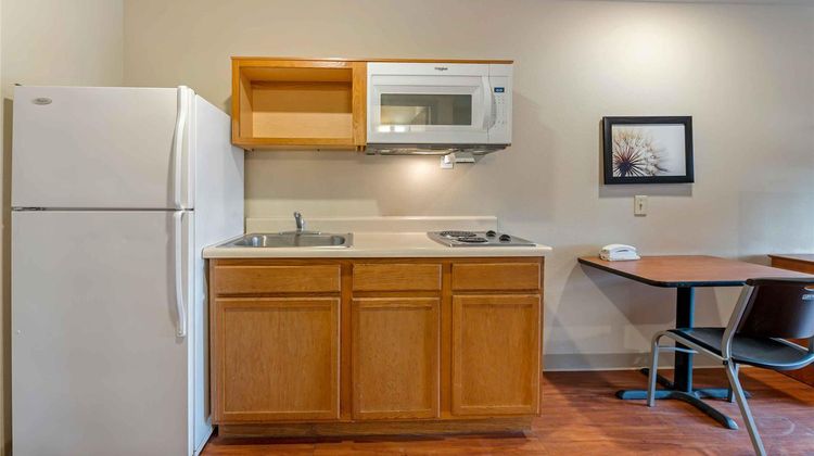 Extended Stay America Indianapolis Room