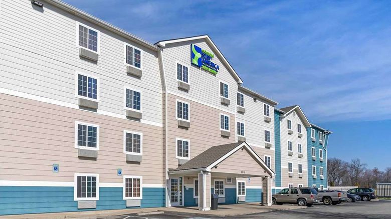 <b>Extended Stay America Select SDF South Exterior</b>. Images powered by <a href="https://iceportal.shijigroup.com/" title="IcePortal" target="_blank">IcePortal</a>.