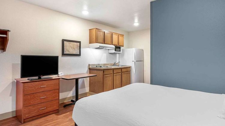 Extended Stay America Select SDF South Room