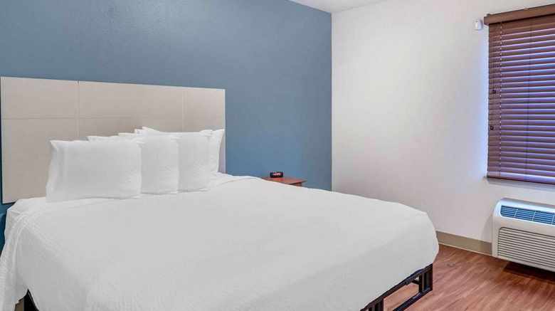 <b>Extended Stay America Select SDF South Room</b>. Images powered by <a href="https://iceportal.shijigroup.com/" title="IcePortal" target="_blank">IcePortal</a>.