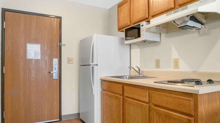 Extended Stay America Select Kalamazoo Room