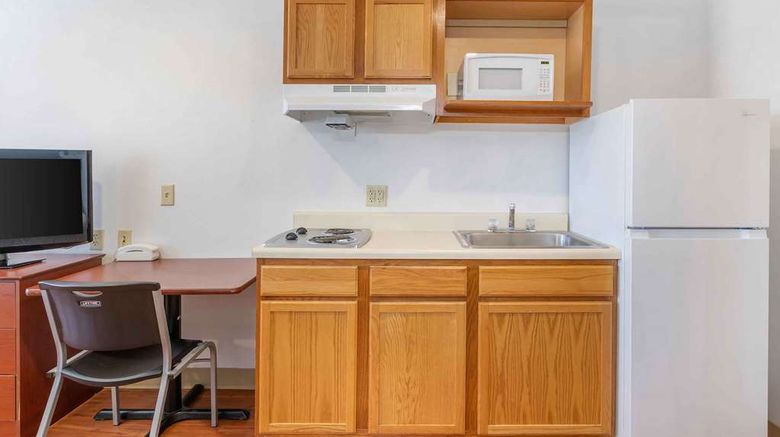 <b>Extended Stay America Select Omaha Room</b>. Images powered by <a href="https://iceportal.shijigroup.com/" title="IcePortal" target="_blank">IcePortal</a>.