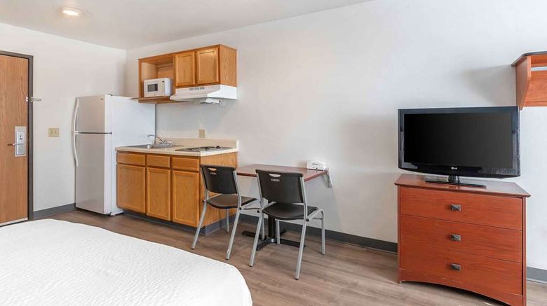 <b>Extended Stay America Select Omaha Room</b>. Images powered by <a href="https://iceportal.shijigroup.com/" title="IcePortal" target="_blank">IcePortal</a>.