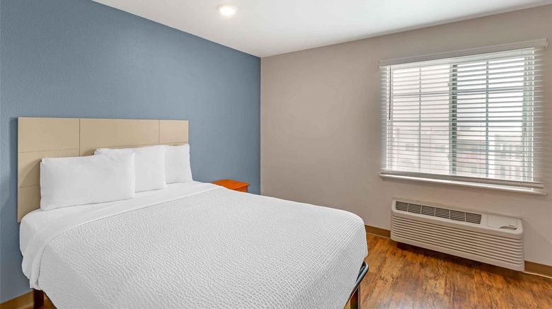 <b>Extended Stay America Select Las Cruces Room</b>. Images powered by <a href="https://iceportal.shijigroup.com/" title="IcePortal" target="_blank">IcePortal</a>.