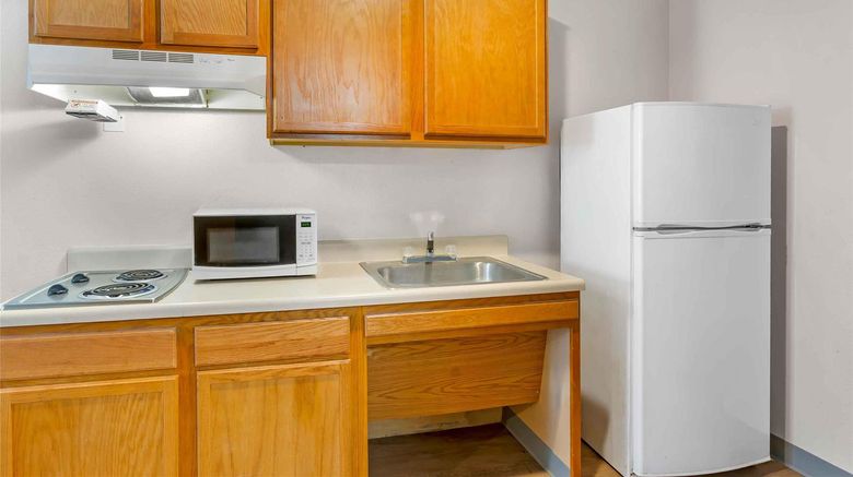 <b>Extended Stay America Select Las Cruces Room</b>. Images powered by <a href="https://iceportal.shijigroup.com/" title="IcePortal" target="_blank">IcePortal</a>.