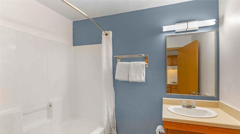 <b>Extended Stay America Select Las Cruces Room</b>. Images powered by <a href="https://iceportal.shijigroup.com/" title="IcePortal" target="_blank">IcePortal</a>.