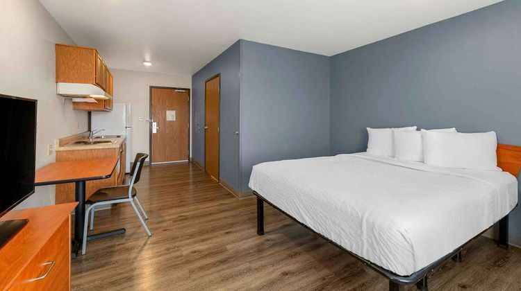 Extended Stay America Select Cleveland Room